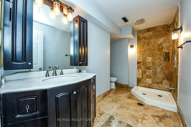 Additional image 31 of 92 Softneedle Ave