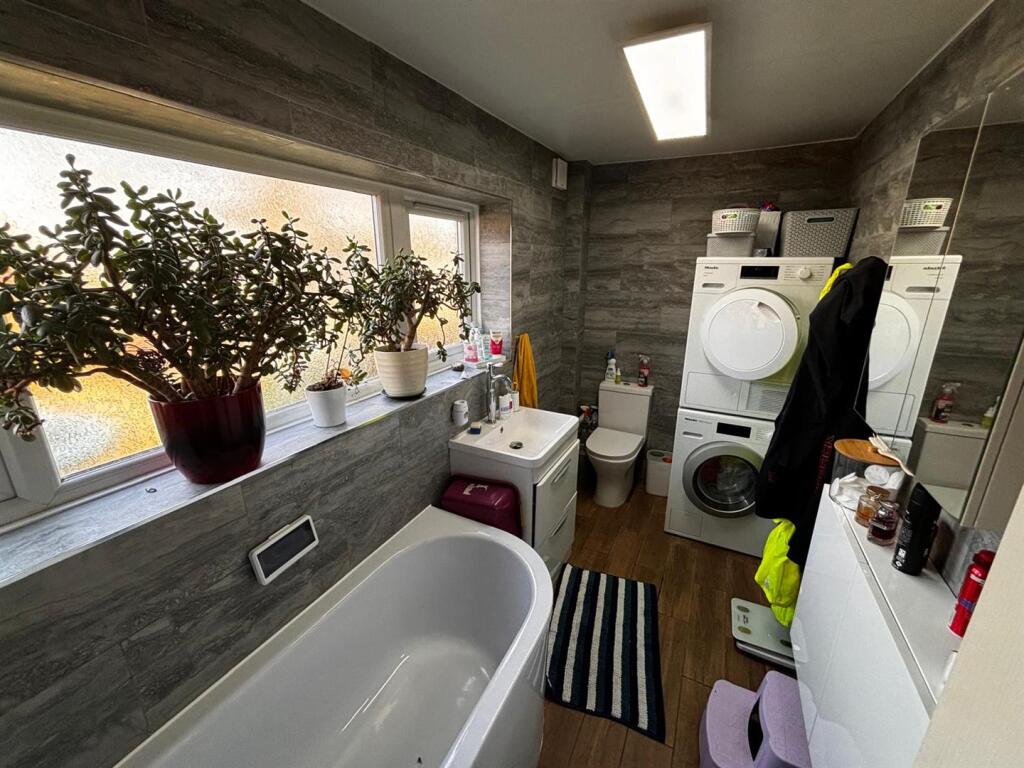 Additional image 11 of Travellers Lane, Hatfield