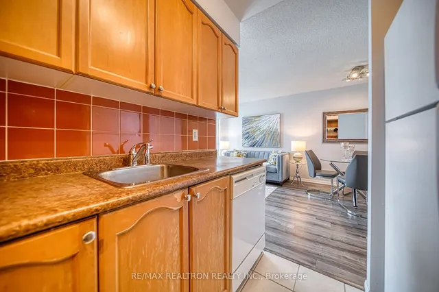Additional image 25 of 18 Yonge St Unit 3109