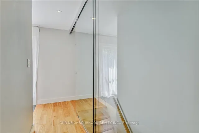 Additional image 30 of 69 Longboat Ave