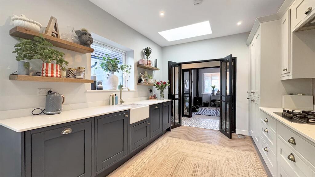 Additional image 2 of Sherwood Avenue, Whitecliff