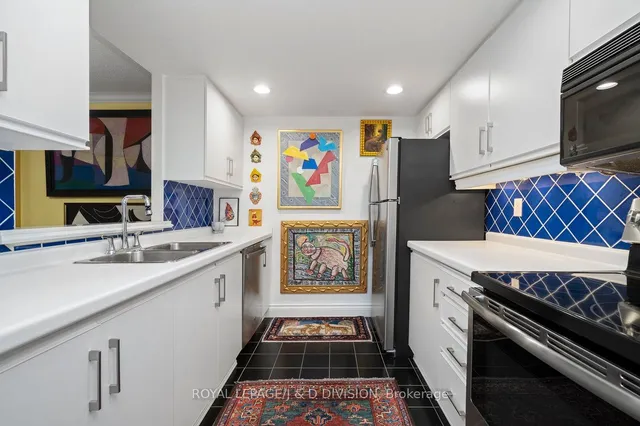 Additional image 4 of 225 Davenport Rd Unit 408