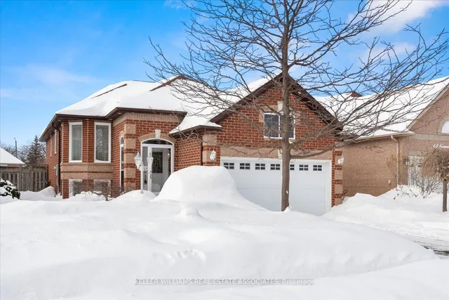 65 Summerfield Cres
