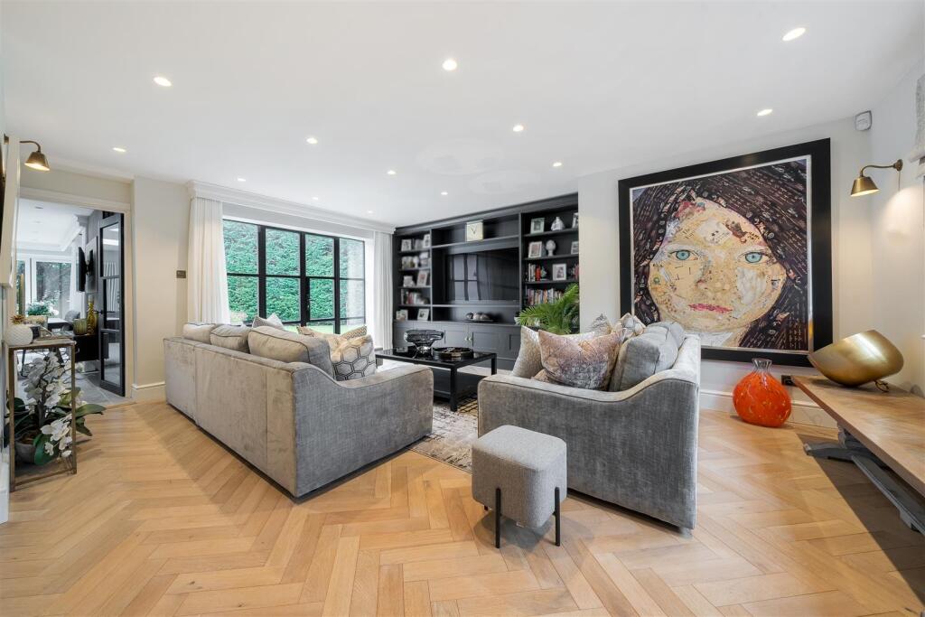 Additional image 4 of Chislehurst Road, Petts Wood East