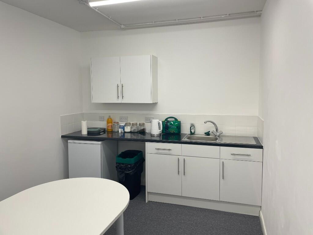 Additional image 4 of Suite 10 Black Country House, Rounds Green Road, Oldbury, West Midlands, B69 2DG