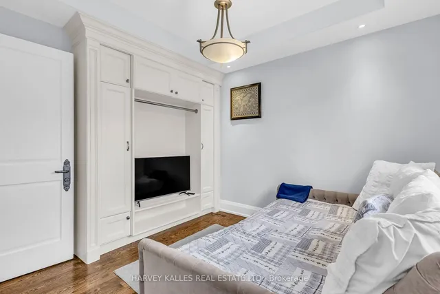 Additional image 15 of 440 Glengarry Ave