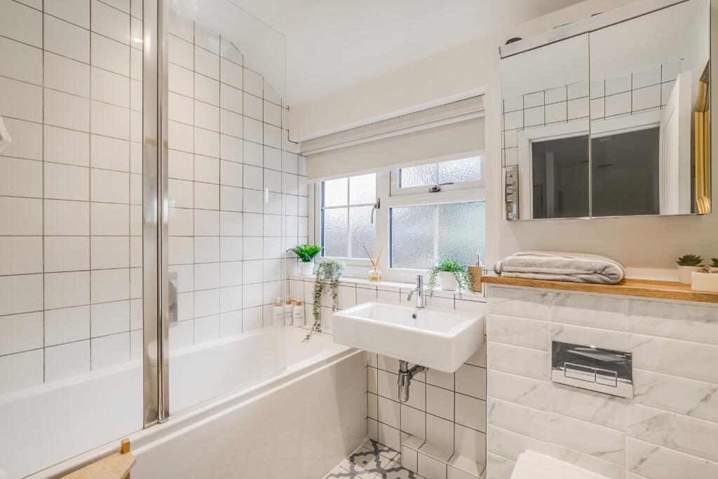 Additional image 18 of Holly Walk, Welwyn Garden City, Hertfordshire, AL8