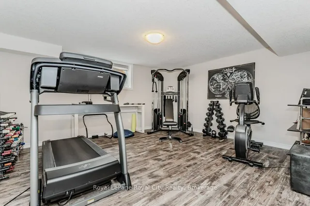 Additional image 31 of 213 Tremaine Cres