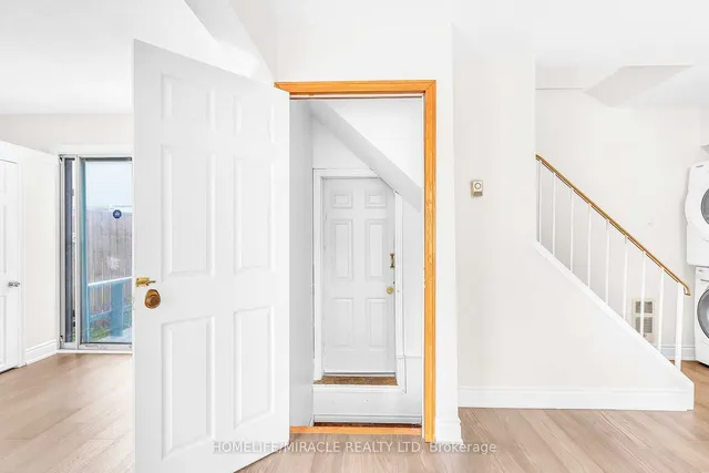 Additional image 32 of 14 Greenbush Crt