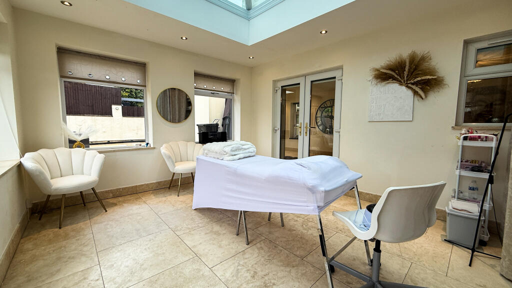 Additional image 22 of Orchard House, Pentwyn Road, Treharris, CF46 5BT