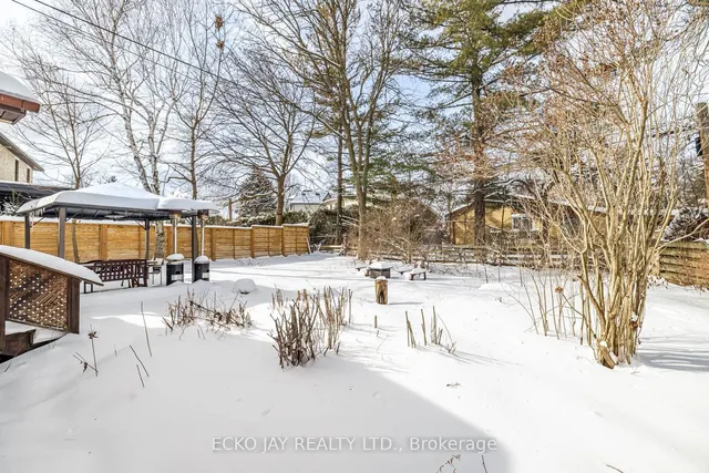 Additional image 26 of 32 Bradgate Rd