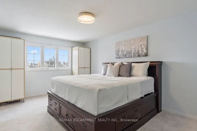 Additional image 20 of 51 Olde Town Rd