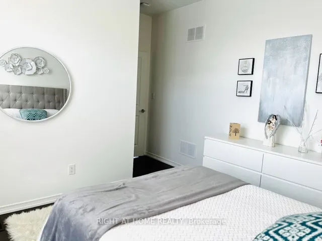 Additional image 26 of 64 Emmett Ave