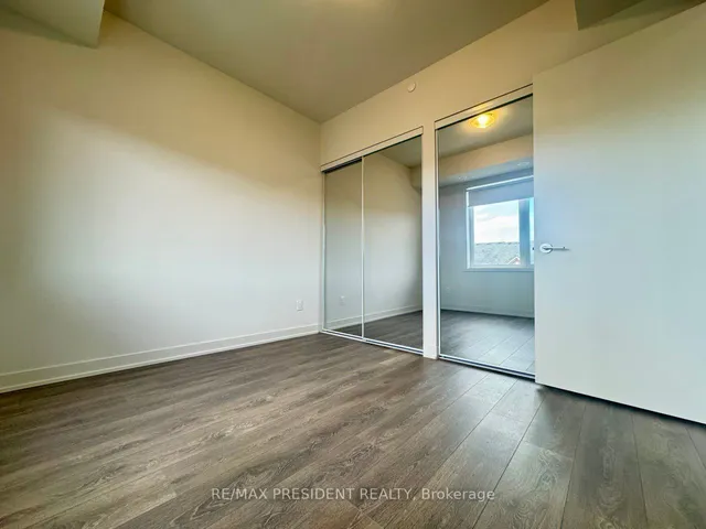 Additional image 8 of 62 Sky Harbour Dr Unit 315