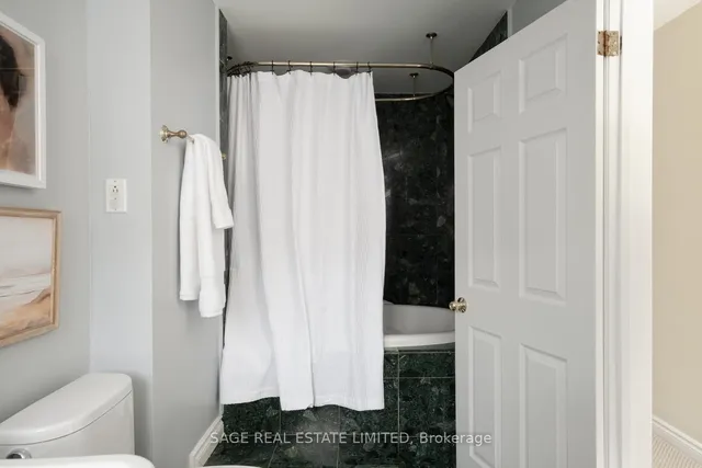 Additional image 26 of 36 Thome Cres