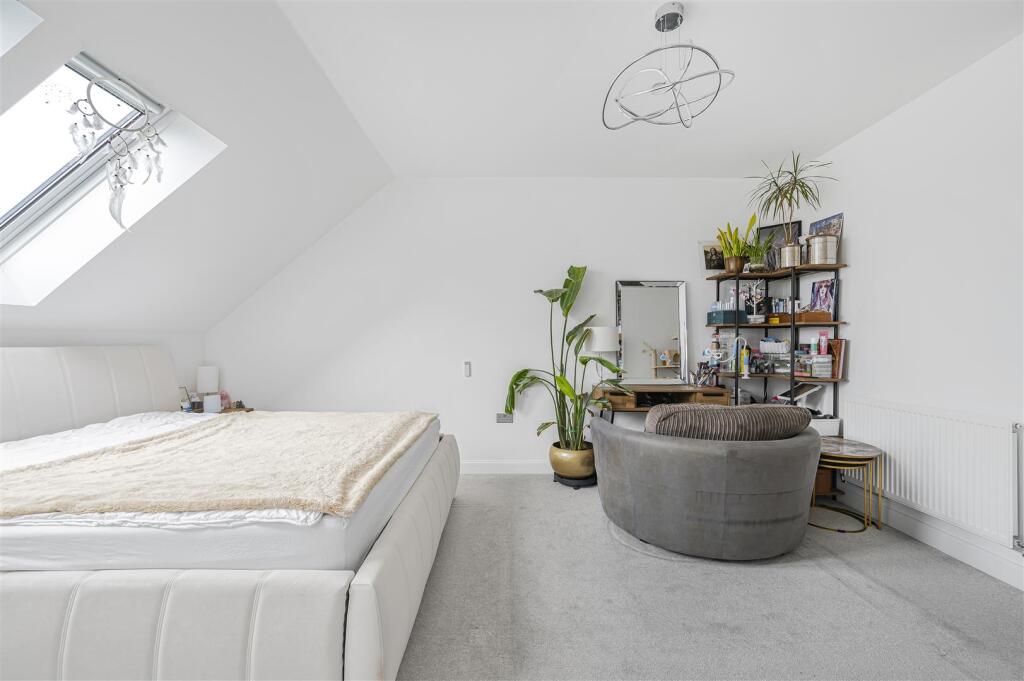 Additional image 26 of Skylark Avenue, Peacehaven