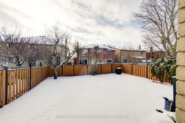 Additional image 38 of 3 Halfmoon Sq