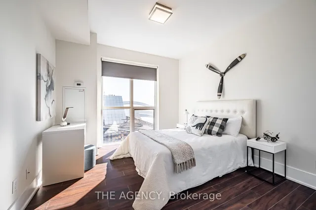 Additional image 4 of 300 Front St Unit 2511