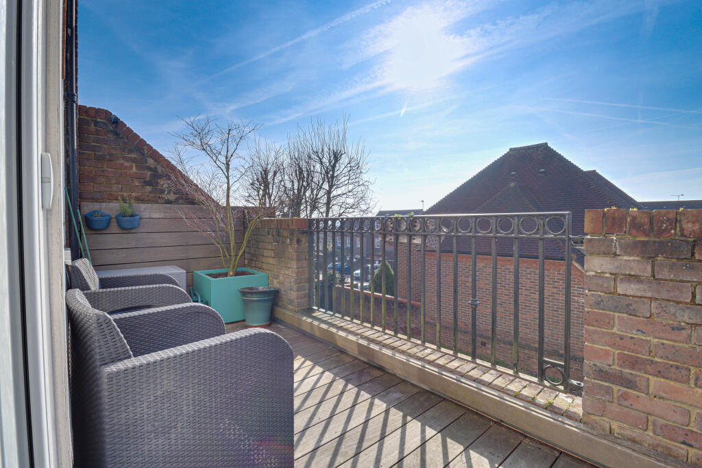 Additional image 23 of Saracens Head Yard, Pageant Road, St Albans, AL1