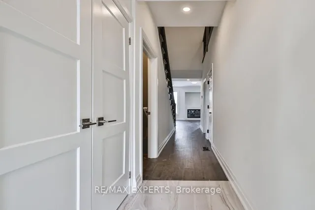 Additional image 4 of 2154 Walker's Line