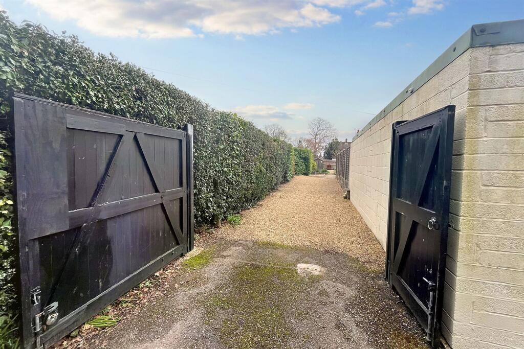 Additional image 15 of Verwood