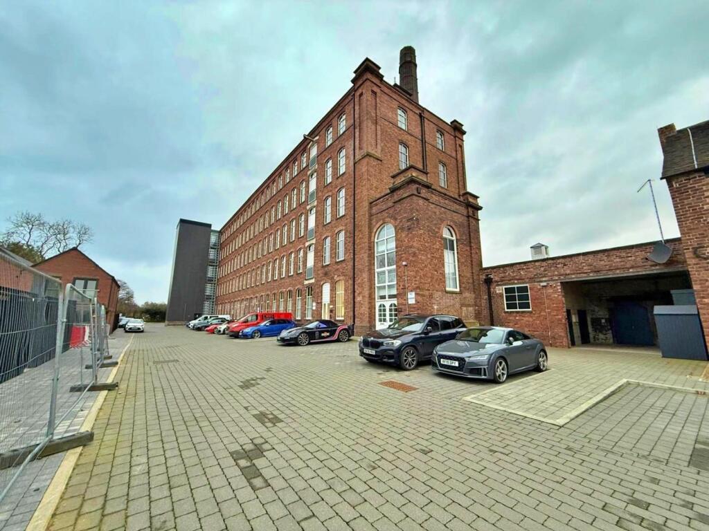 Tolson Court, Tamworth