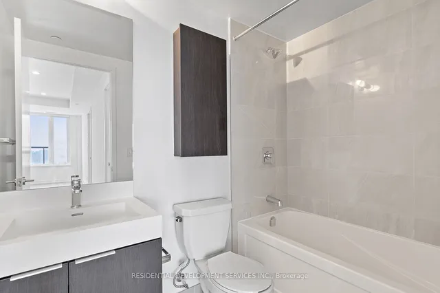 Additional image 28 of 3100 Keele St Unit 408