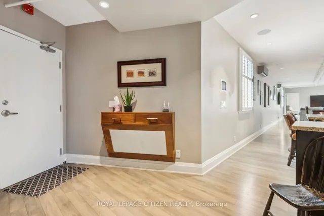 Additional image 3 of 326 Carlaw Ave Unit 201