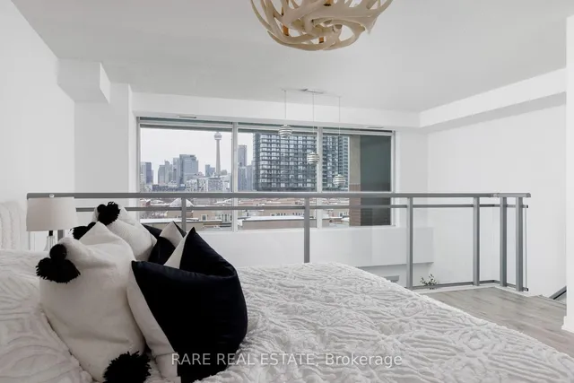 Additional image 27 of 80 Western Battery Rd Unit 410