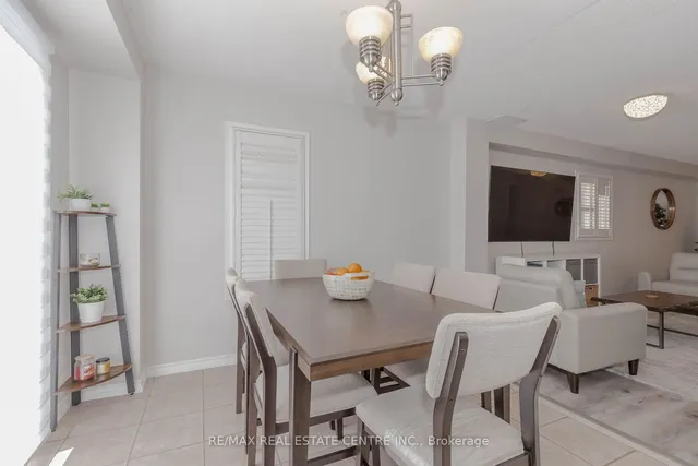 Additional image 13 of 1780 Lampman Ave