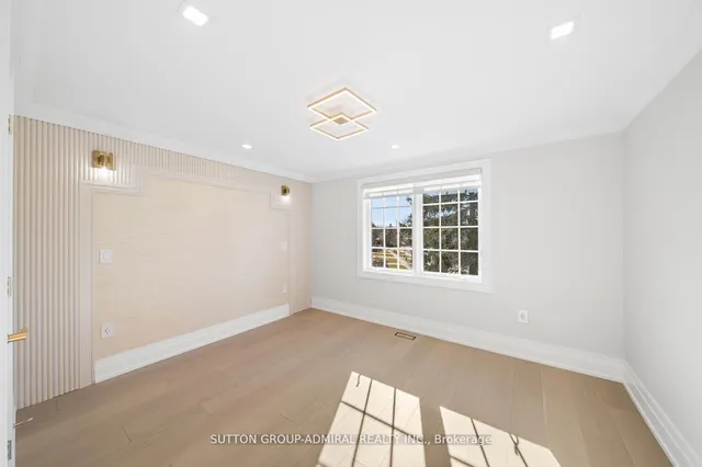 Additional image 18 of 567 Clover Park Cres