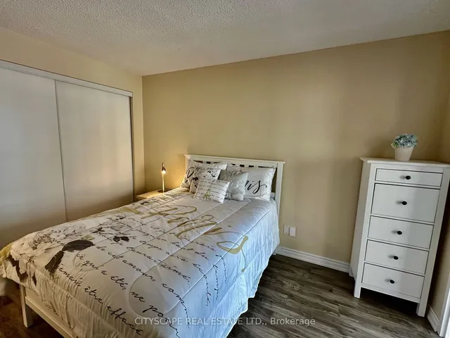 Additional image 13 of 633 Bay St Unit 922