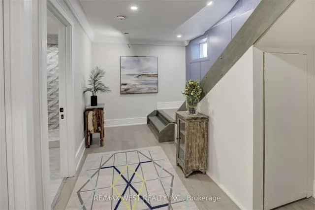 Additional image 35 of 94 Lake Cres