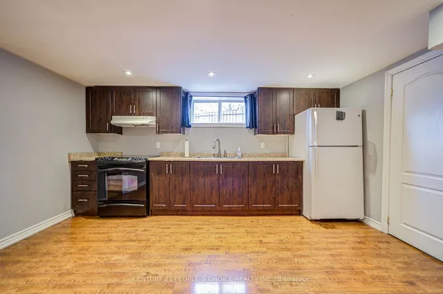 Additional image 31 of 5469 Randolph Cres