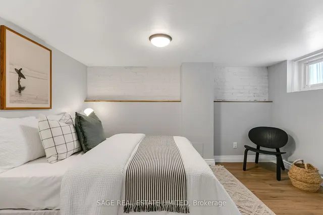 Additional image 38 of 12 Stephenson Ave