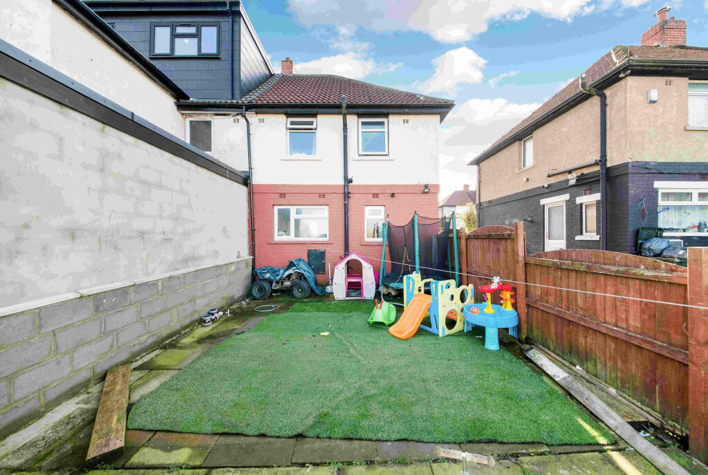 Additional image 14 of Walden Drive, Bradford, BD9