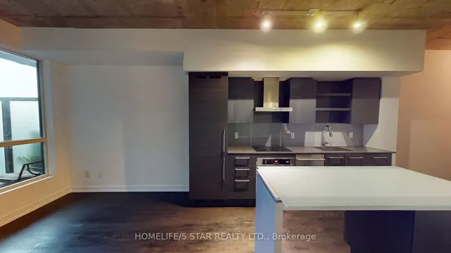 Additional image 5 of 1030 King St Unit 319