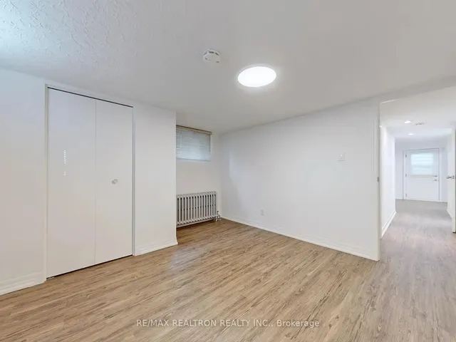 Additional image 32 of 981 Caledonia Rd