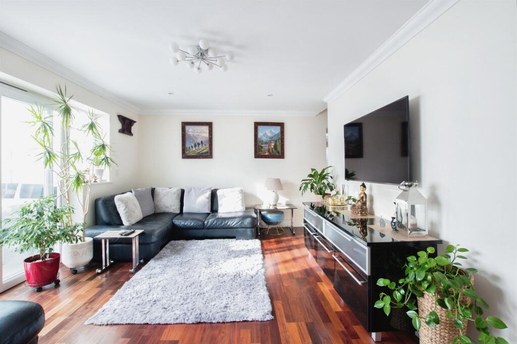 Additional image 10 of Orchard Walk, BOURNEMOUTH