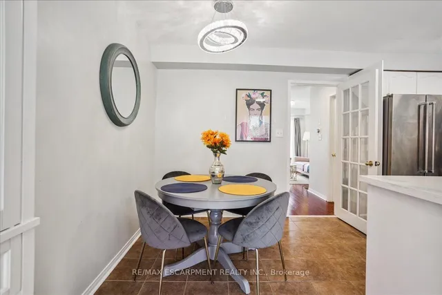 Additional image 9 of 2403 Emerson Dr