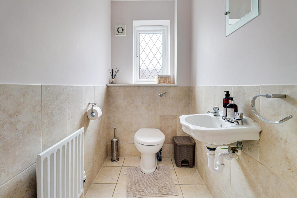 Additional image 19 of Redfield Close, Redbourn, Hertfordshire, AL3