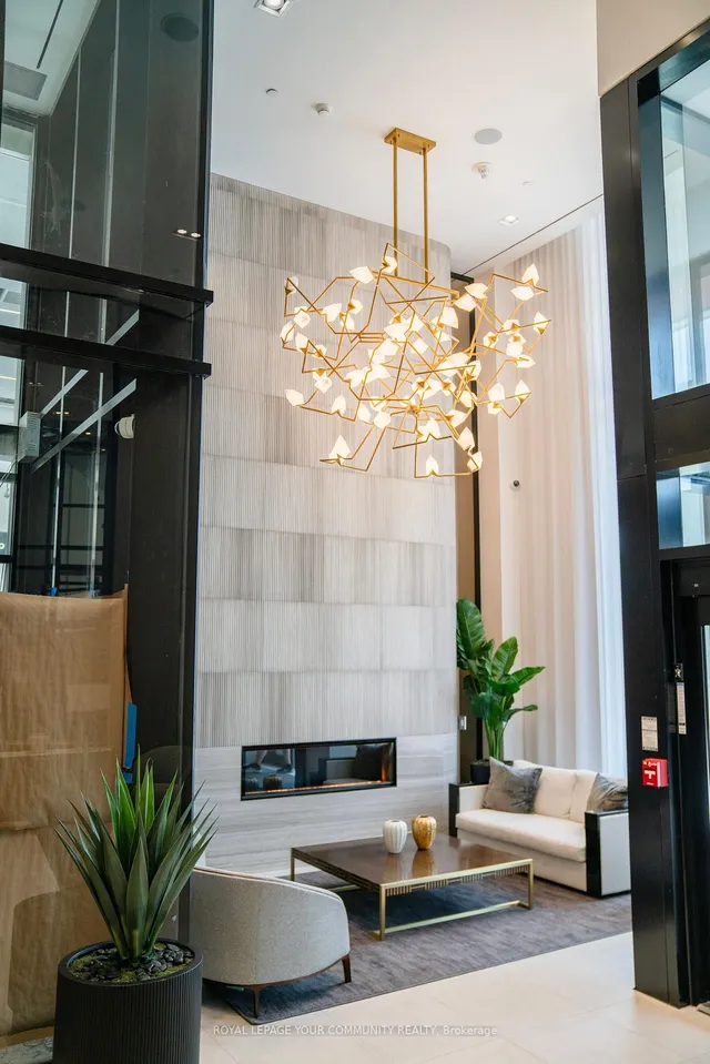 Additional image 4 of 2020 Bathurst St Unit Ph06