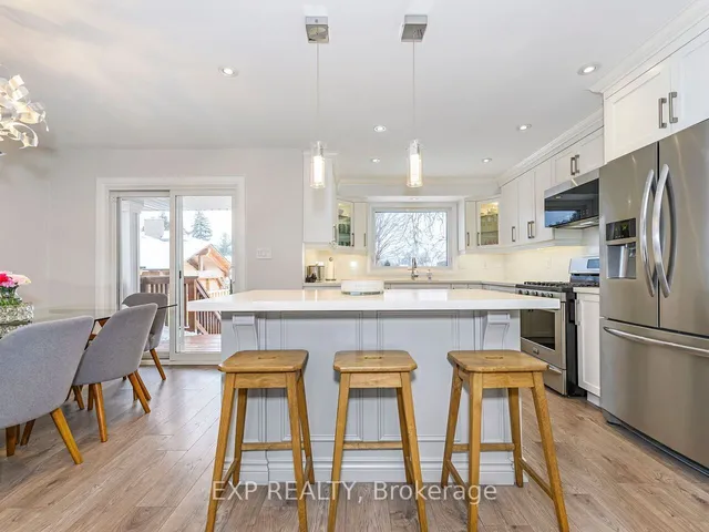Additional image 12 of 3496 Caplan Cres