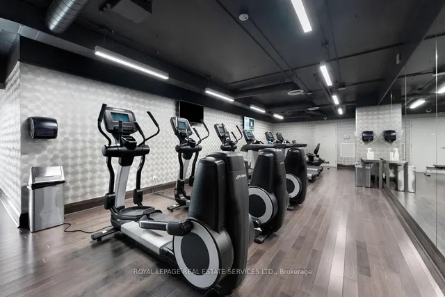 Additional image 23 of 19 Grand Trunk Cres Unit 3709