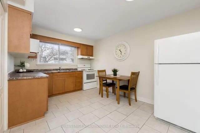 Additional image 14 of 46 Tara Park Cres Unit 46