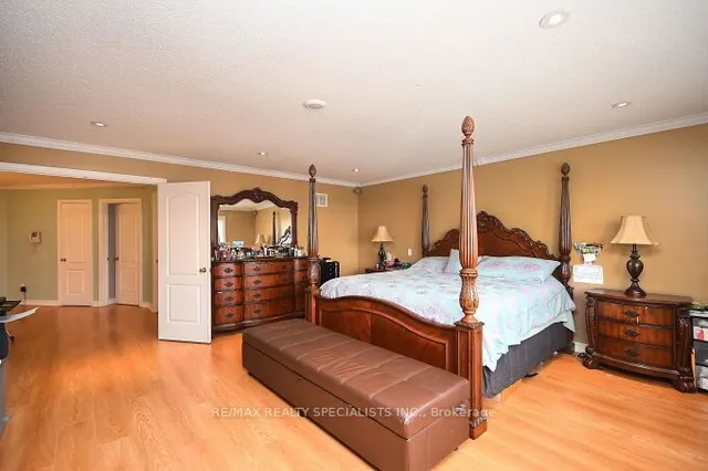 Additional image 25 of 5 SUMMERSHADE St