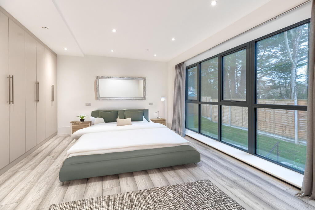 Additional image 8 of The Hill, Wheathampstead, St. Albans, Hertfordshire, AL4