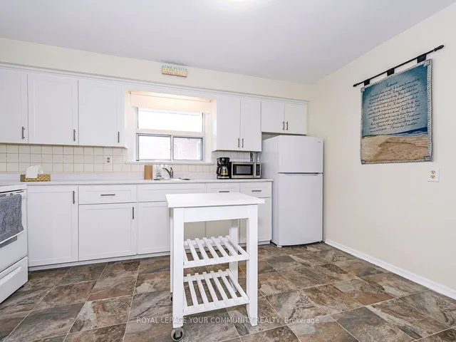 Additional image 24 of 671 Browns Line