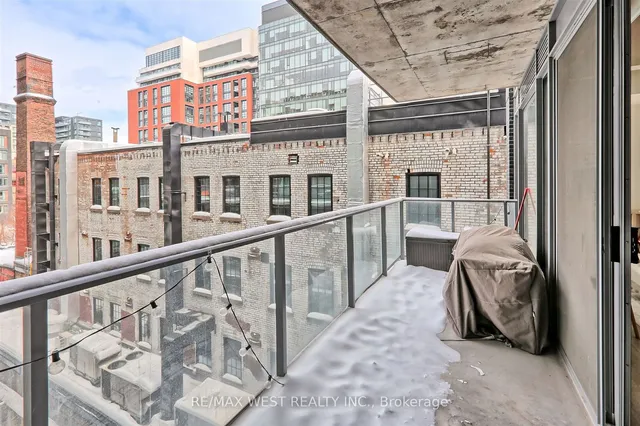 Additional image 10 of 650 King St Unit 409