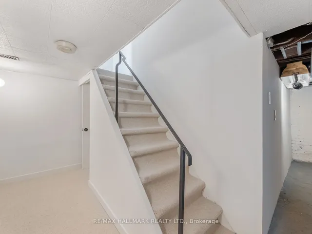 Additional image 36 of 49 Dearbourne Ave